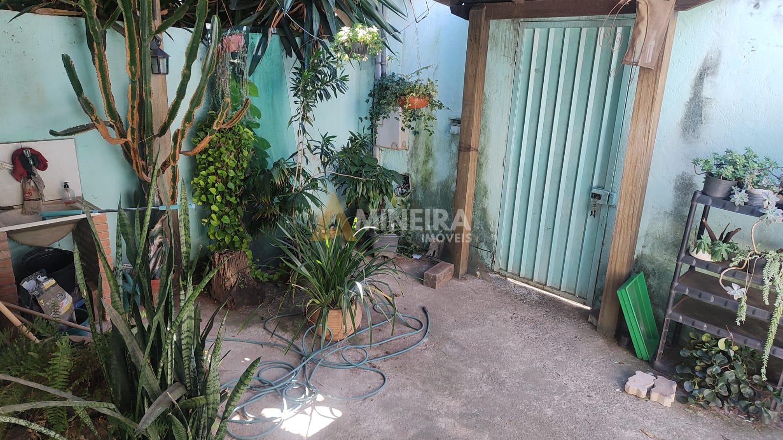 Casa a Venda 2 Quartos e 1 semi suite, 1 banheiro, 232 m&sup2;, Bairro Hava&iacute;/BH Rua Jamil Farah Belo Horizonte - 