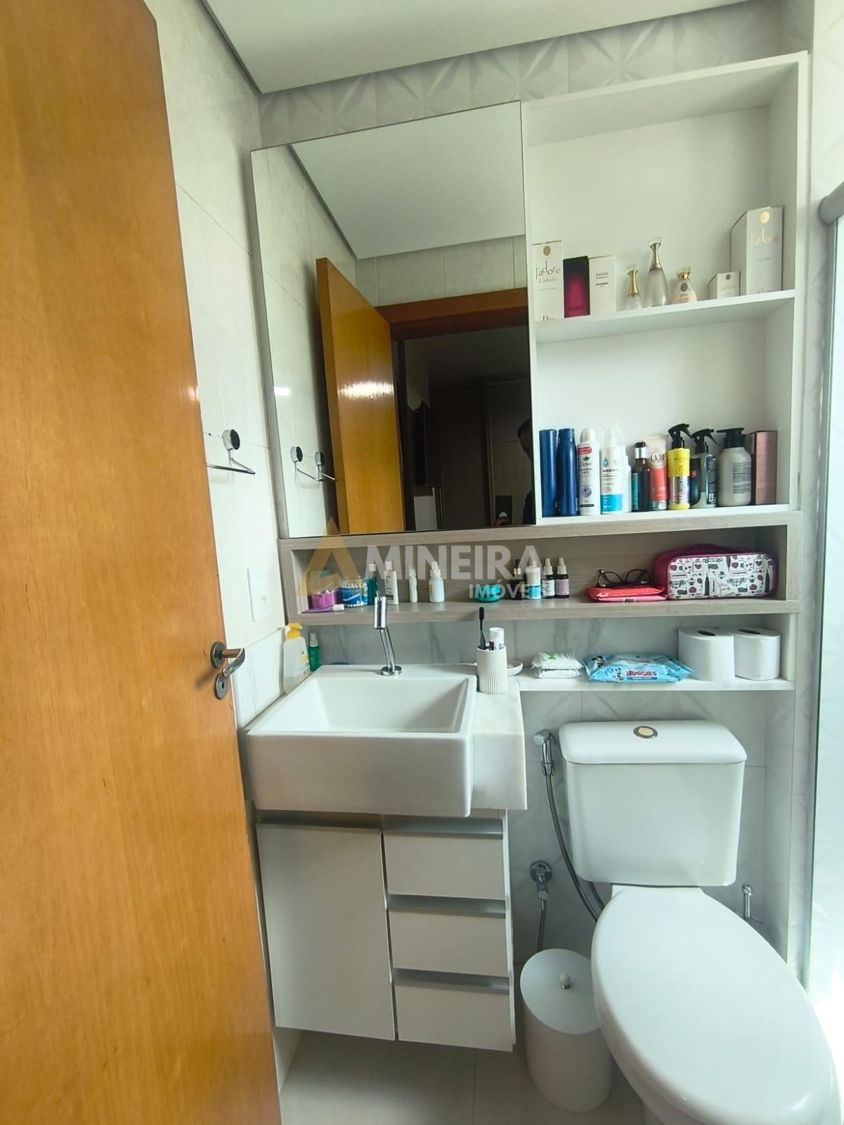 Apartamento a venda 2 qtos, sendo 1 su&iacute;te, Varanda - 395 Mil Rua Carmelita Prates da Silva Belo Horizonte - 