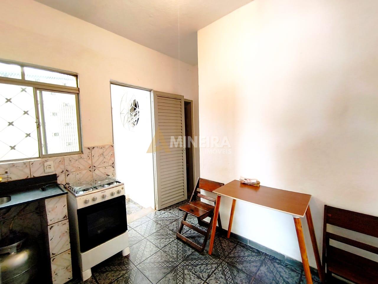 Casa a venda com 3 quartos 1 banheiros, 261m&sup2; Bairro Salgado Filho/BH Rua Camanducaia Belo Horizonte - 