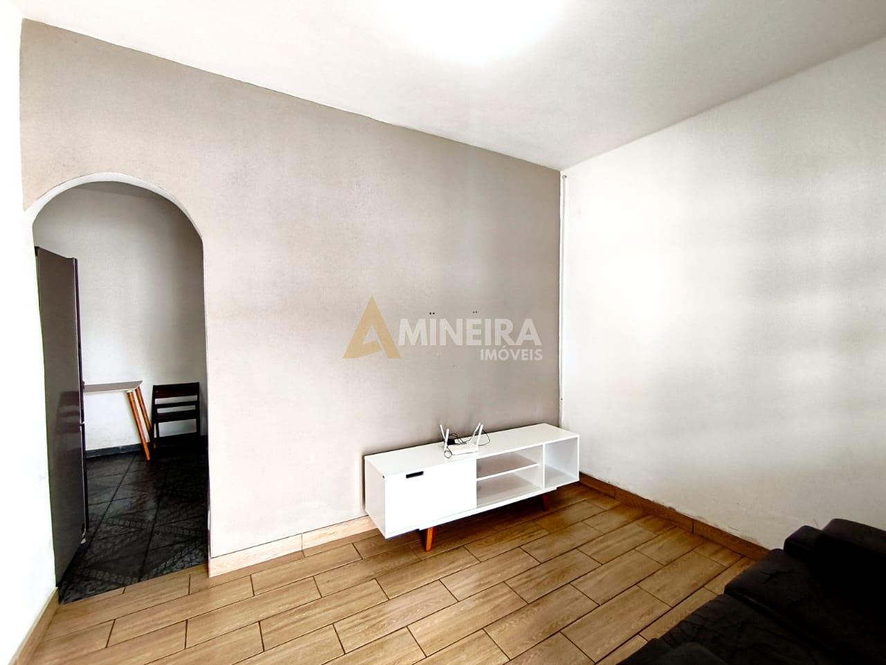 Casa a venda com 3 quartos 1 banheiros, 261m&sup2; Bairro Salgado Filho/BH Rua Camanducaia Belo Horizonte - 
