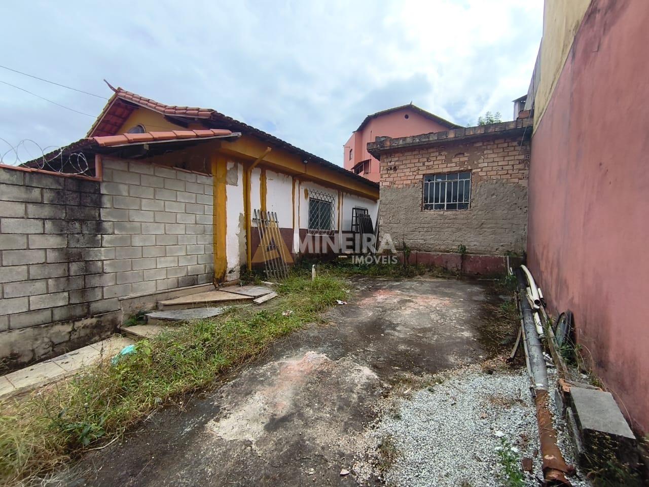 Casa a venda com 3 quartos 1 banheiros, 261m&sup2; Bairro Salgado Filho/BH Rua Camanducaia Belo Horizonte - 