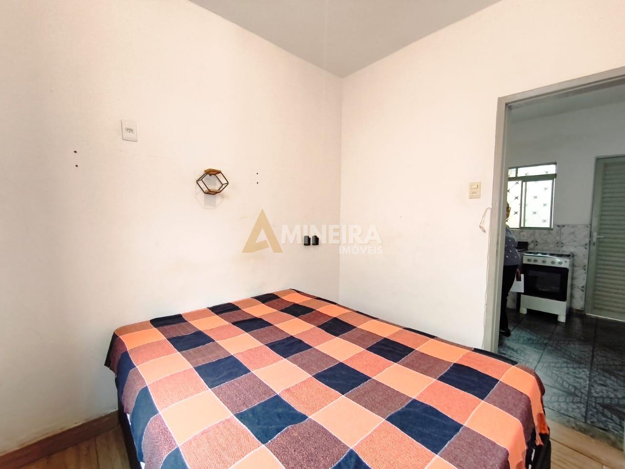 Casa a venda com 3 quartos 1 banheiros, 261m&sup2; Bairro Salgado Filho/BH Rua Camanducaia Belo Horizonte - 