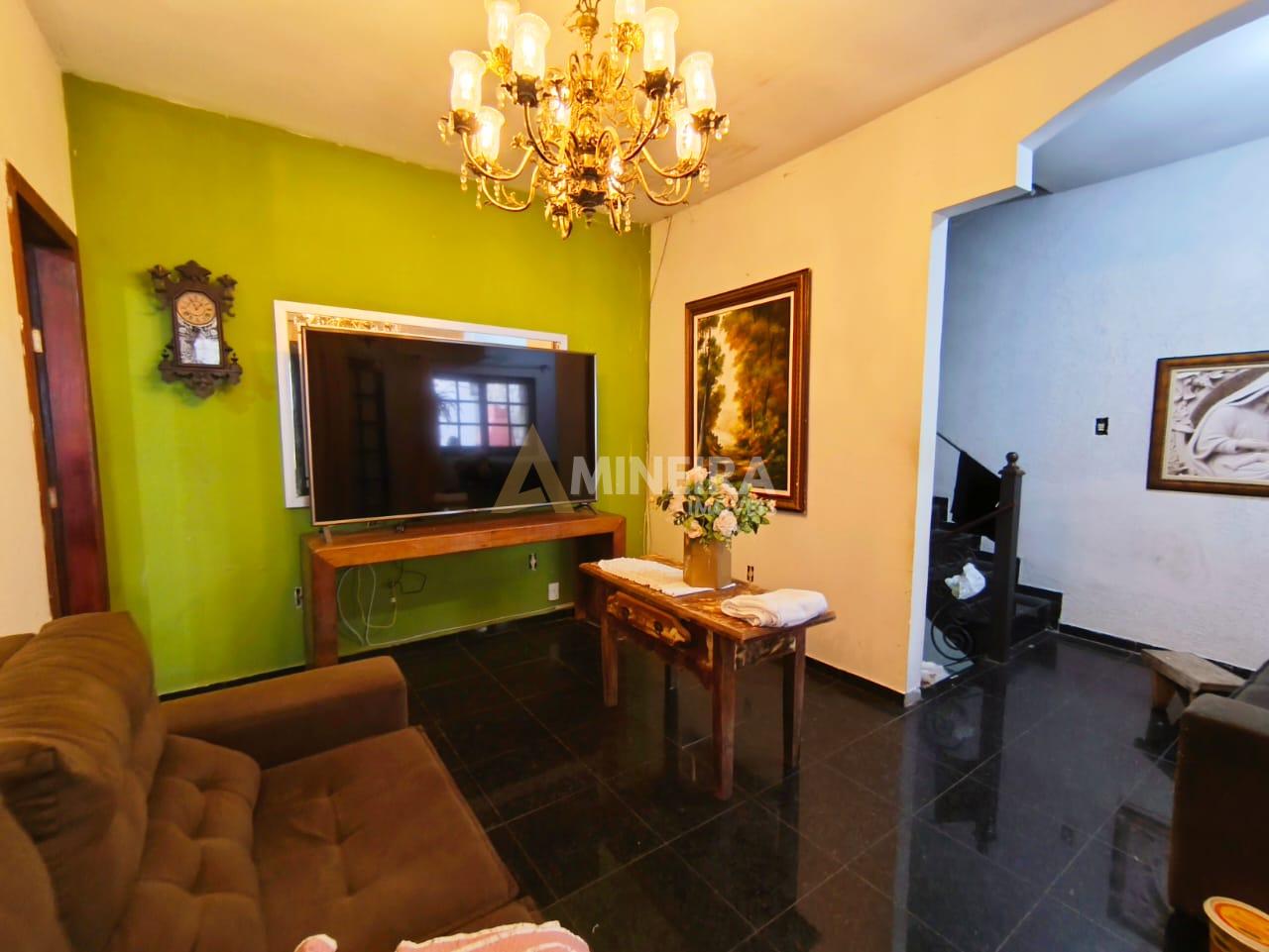 Casa 4 quartos, com mais 3 casas - Hava&iacute;/BH Rua Papoula Vermelha Belo Horizonte - 