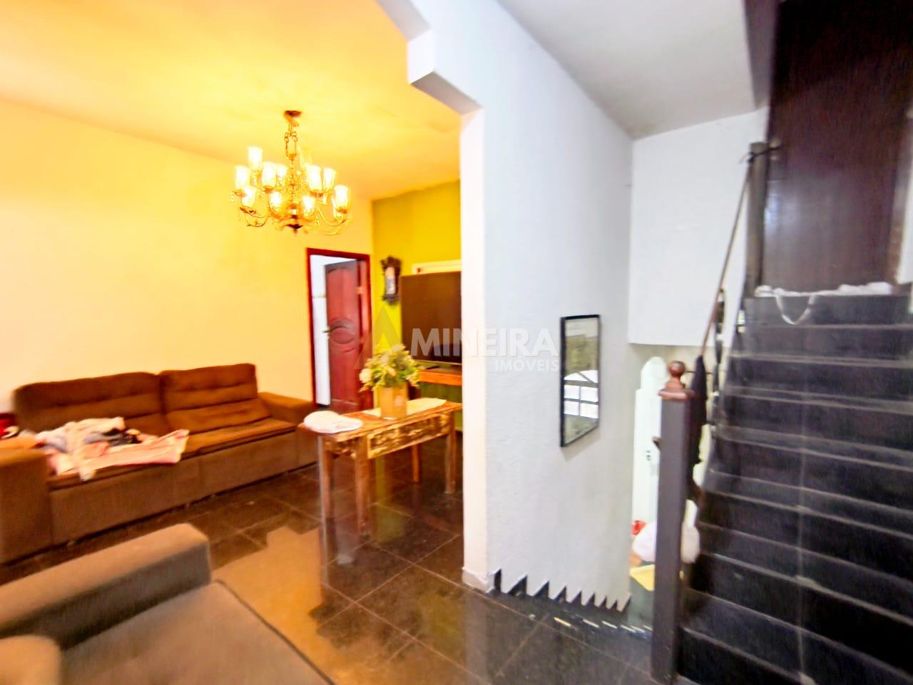 Casa 4 quartos, com mais 3 casas - Hava&iacute;/BH Rua Papoula Vermelha Belo Horizonte - 