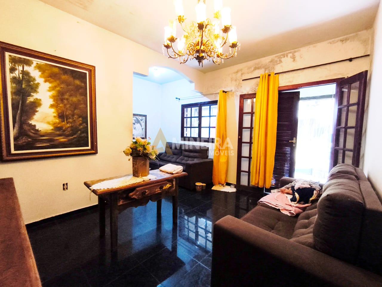 Casa 4 quartos, com mais 3 casas - Hava&iacute;/BH Rua Papoula Vermelha Belo Horizonte - 