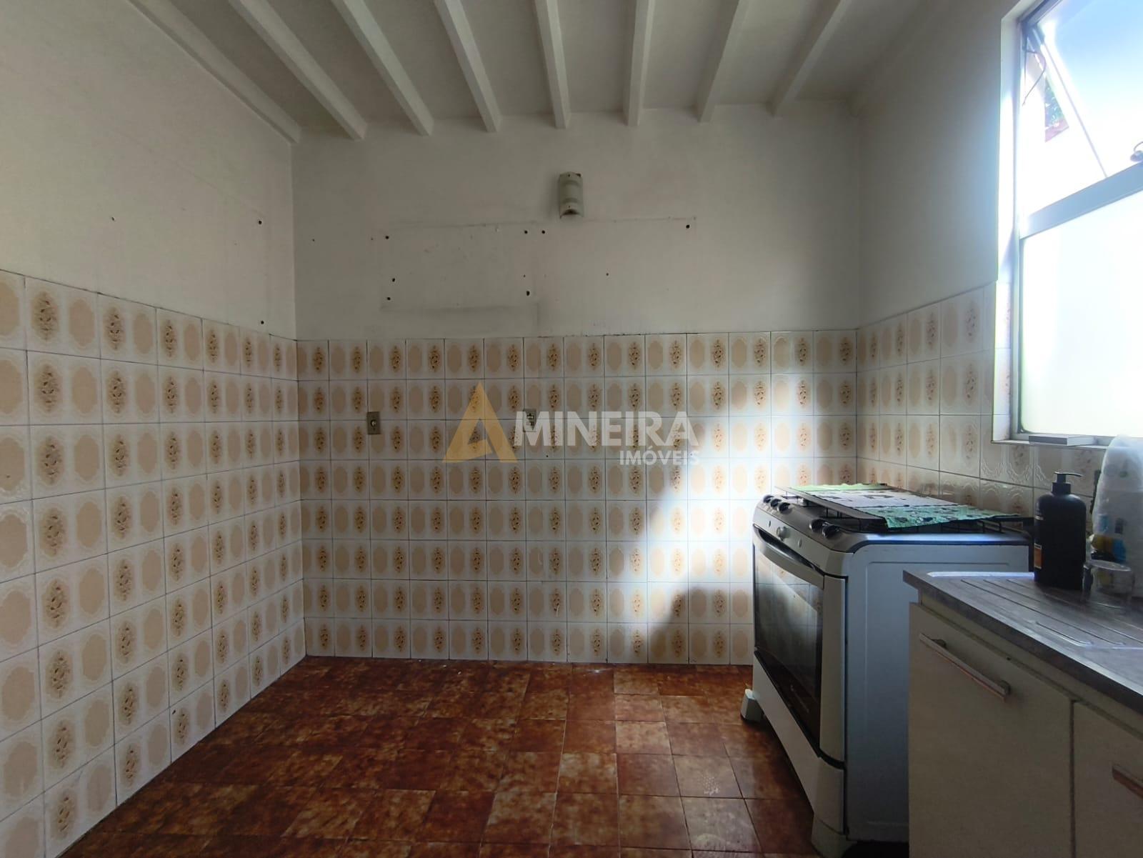 Apartamento para alugar, 3 quartos, &aacute;rea de servi&ccedil;o e 1 vaga, Bairro Hava&iacute;/BH Rua Maria Beatriz Belo Horizonte - 