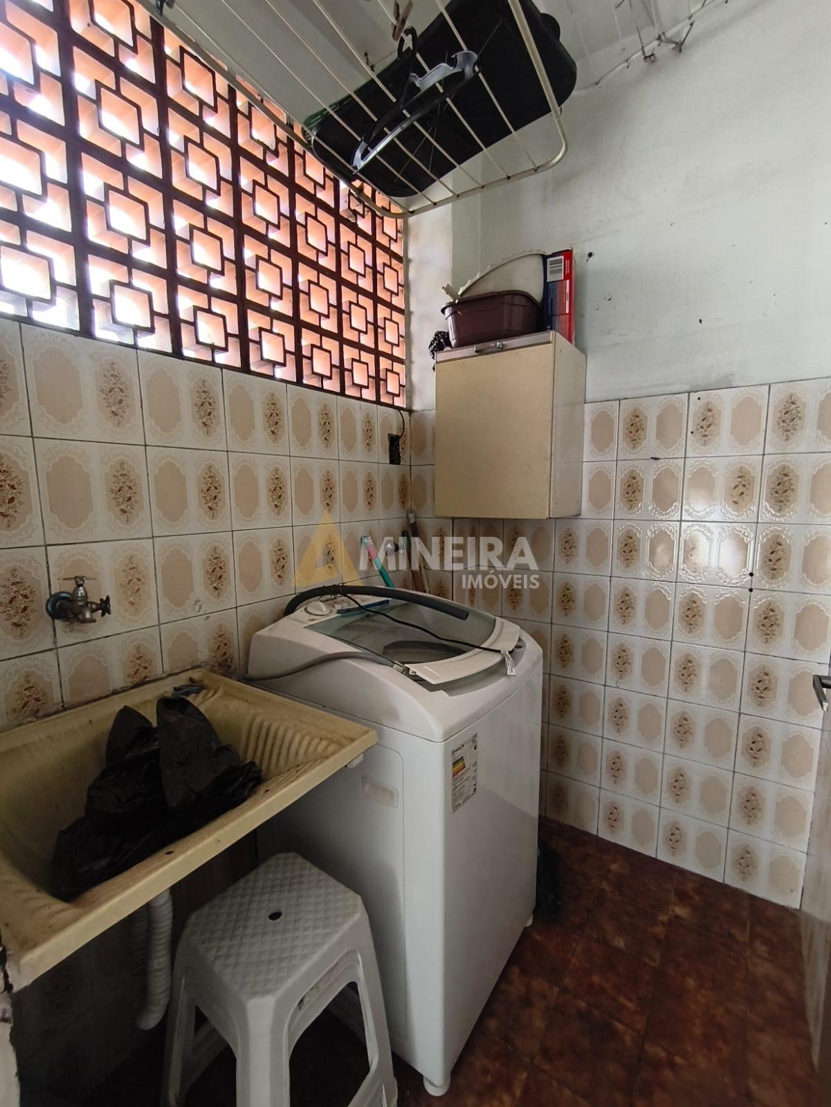 Apartamento para alugar, 3 quartos, &aacute;rea de servi&ccedil;o e 1 vaga, Bairro Hava&iacute;/BH Rua Maria Beatriz Belo Horizonte - 