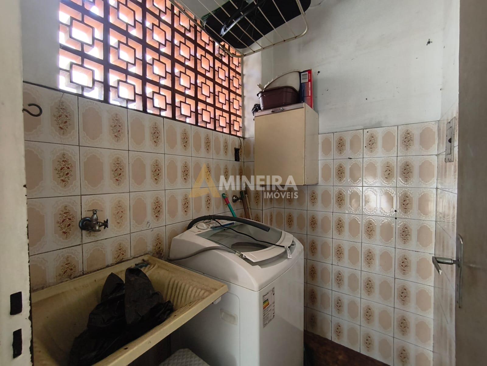Apartamento para alugar, 3 quartos, &aacute;rea de servi&ccedil;o e 1 vaga, Bairro Hava&iacute;/BH Rua Maria Beatriz Belo Horizonte - 