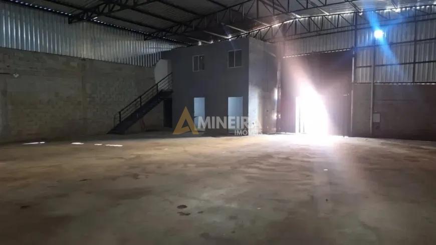 Galp&atilde;o para alugar 320mt&sup2; no Bairro das Industrias Rua José Pinto do Nascimento Belo Horizonte - 