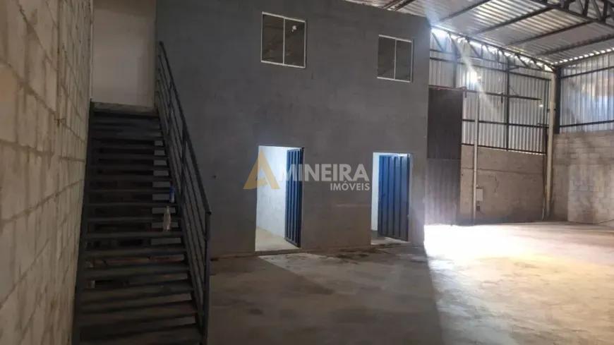 Galp&atilde;o para alugar 320mt&sup2; no Bairro das Industrias Rua José Pinto do Nascimento Belo Horizonte - 