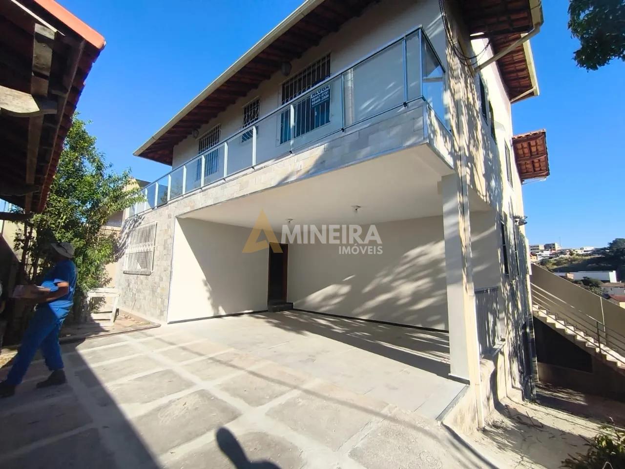 Casa para alugar 4 quartos, sendo 1 su&iacute;te e 2 semi-su&iacute;tes - 300mt&sup2;- Bairro Dom Bosco/BH Rua Acaiaca Belo Horizonte - 