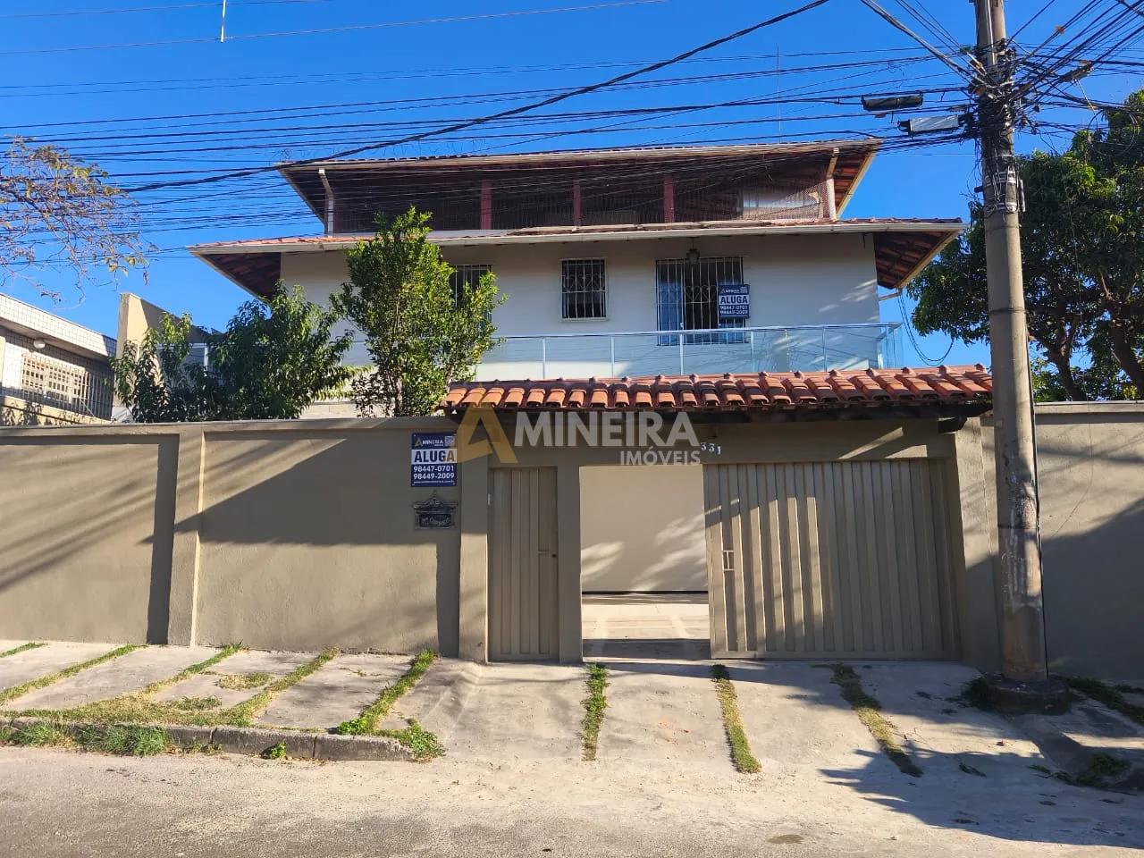 Casa para alugar 4 quartos, sendo 1 su&iacute;te e 2 semi-su&iacute;tes - 300mt&sup2;- Bairro Dom Bosco/BH Rua Acaiaca Belo Horizonte - 