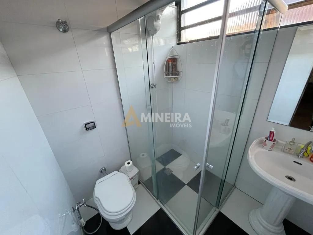 Casa para alugar 3 quartos, sendo 2 su&iacute;tes - 240mt&sup2;- Bairro Bet&acirc;nia/BH Rua Brás Píres Belo Horizonte - 