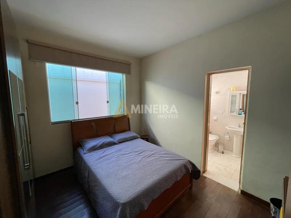 Casa para alugar 3 quartos, sendo 2 su&iacute;tes - 240mt&sup2;- Bairro Bet&acirc;nia/BH Rua Brás Píres Belo Horizonte - 