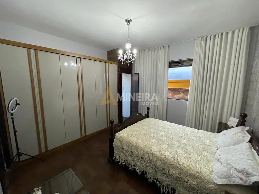 Casa para alugar 3 quartos, sendo 2 su&iacute;tes - 240mt&sup2;- Bairro Bet&acirc;nia/BH Rua Brás Píres Belo Horizonte - 
