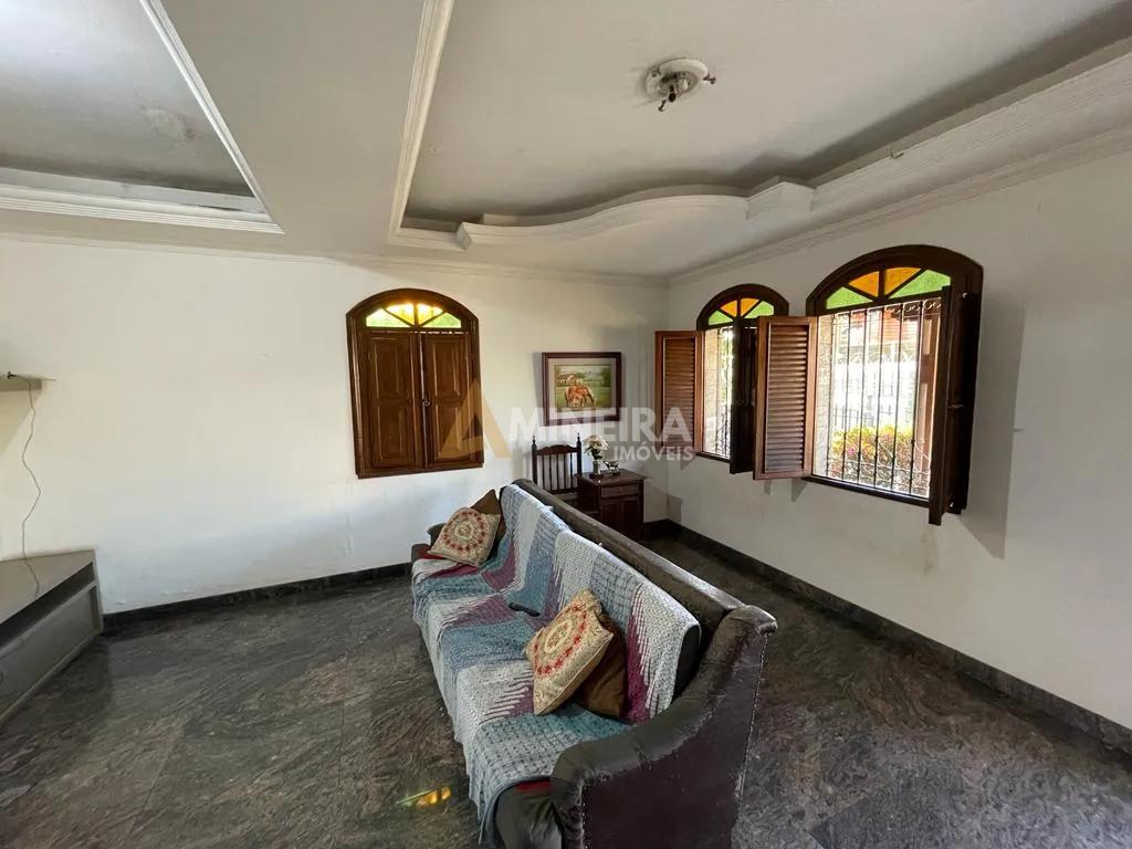 Casa para alugar 3 quartos, sendo 2 su&iacute;tes - 240mt&sup2;- Bairro Bet&acirc;nia/BH Rua Brás Píres Belo Horizonte - 