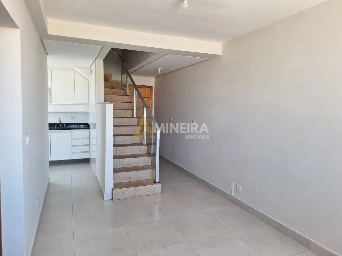 Cobertura para alugar 2 quartos, sendo 1 su&iacute;te, 115 m&sup2; Bairro Palmeiras/BHte Rua Dona Luci Belo Horizonte - 