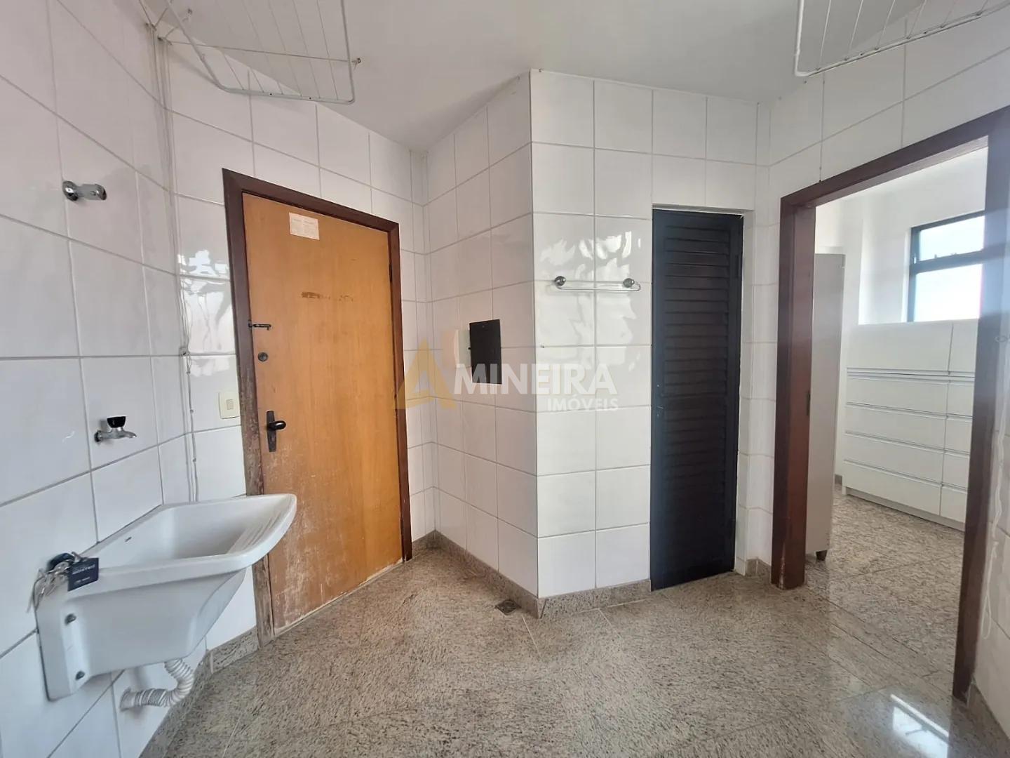 Cobertura para aluguel, 3 quartos, 2 su&iacute;tes, 2 vagas, Buritis/Belo Horizonte Rua Tereza Mota Valadares Belo Horizonte - 
