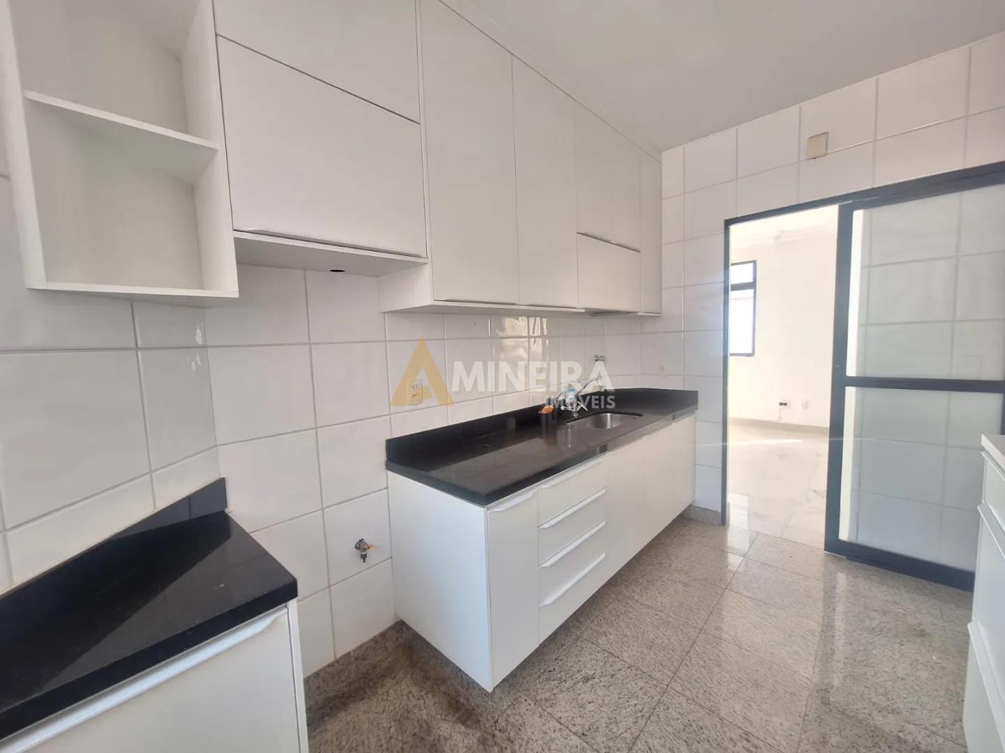 Cobertura para aluguel, 3 quartos, 2 su&iacute;tes, 2 vagas, Buritis/Belo Horizonte Rua Tereza Mota Valadares Belo Horizonte - 