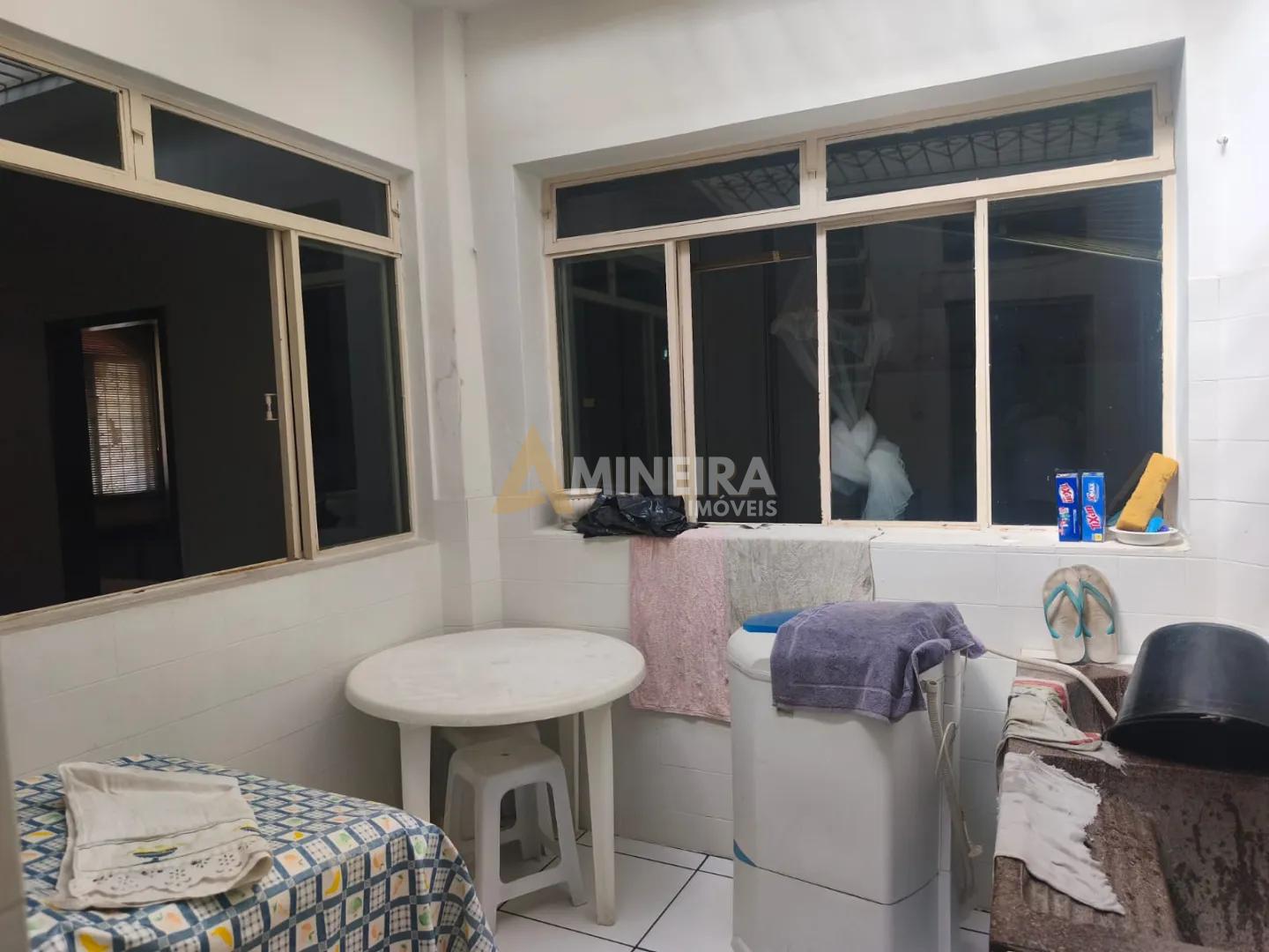 Casa a venda 3 quartos, 1 su&iacute;te, piscina e quadra-Novo Eldorado/BH Rua Jeupira Contagem - 