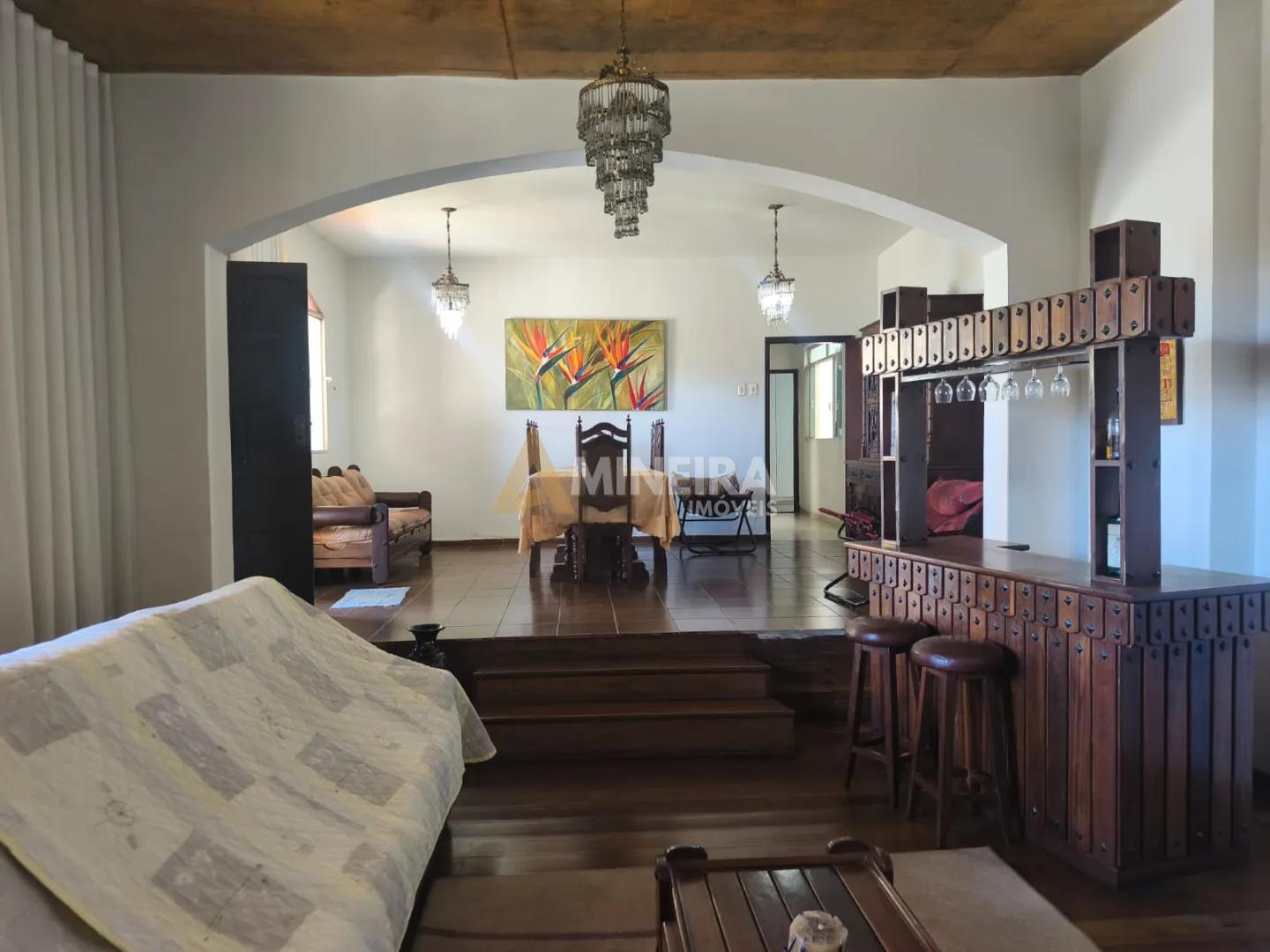 Casa a venda 3 quartos, 1 su&iacute;te, piscina e quadra-Novo Eldorado/BH Rua Jeupira Contagem - 