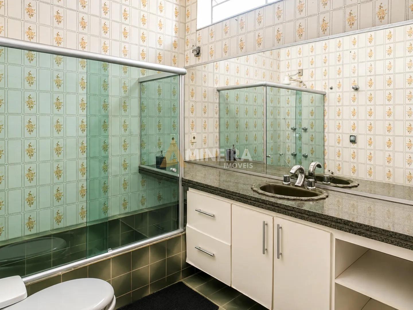 Casa a venda 3 quartos, 1 su&iacute;te, piscina e quadra-Novo Eldorado/BH Rua Jeupira Contagem - 