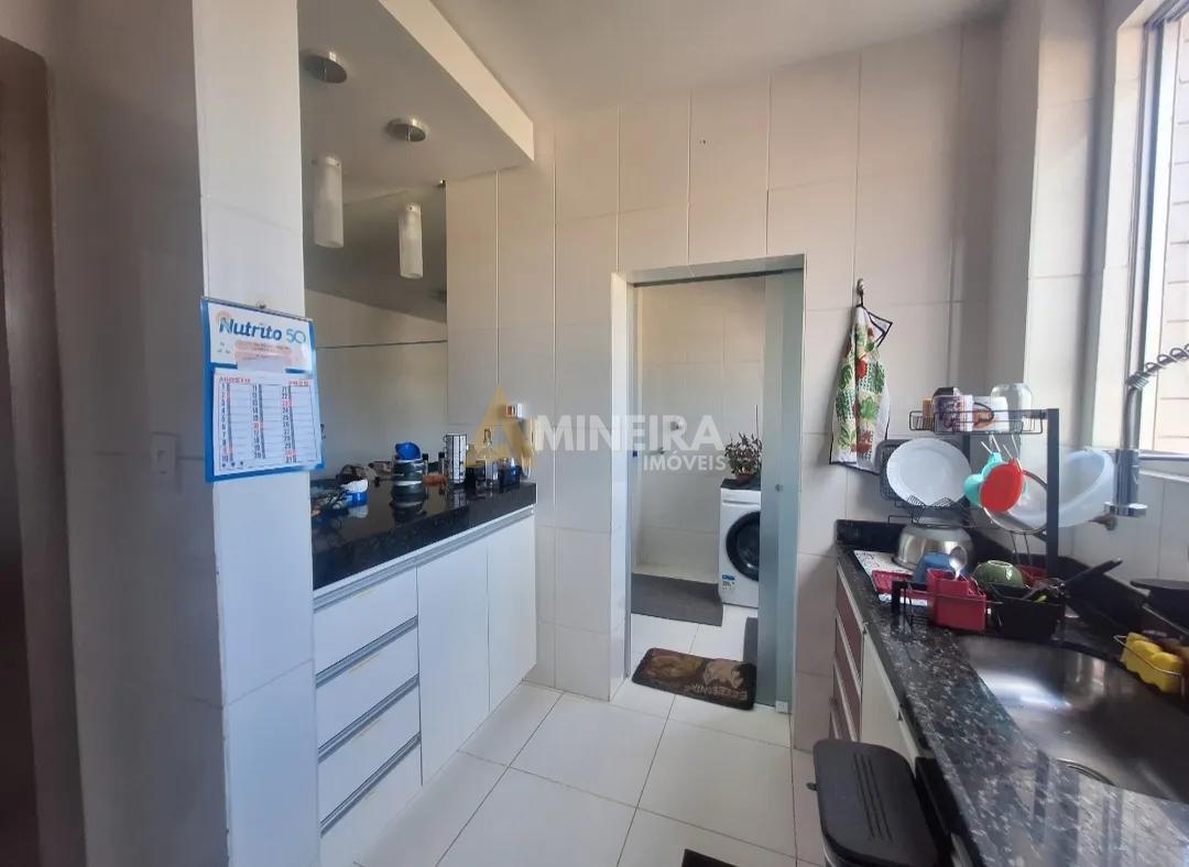 Apartamento para alugar 3 quartos com 1 su&iacute;te, 3 vagas, 98mt&sup2; -  Bairro Palmeiras/BH Rua Dona Luci Belo Horizonte - 