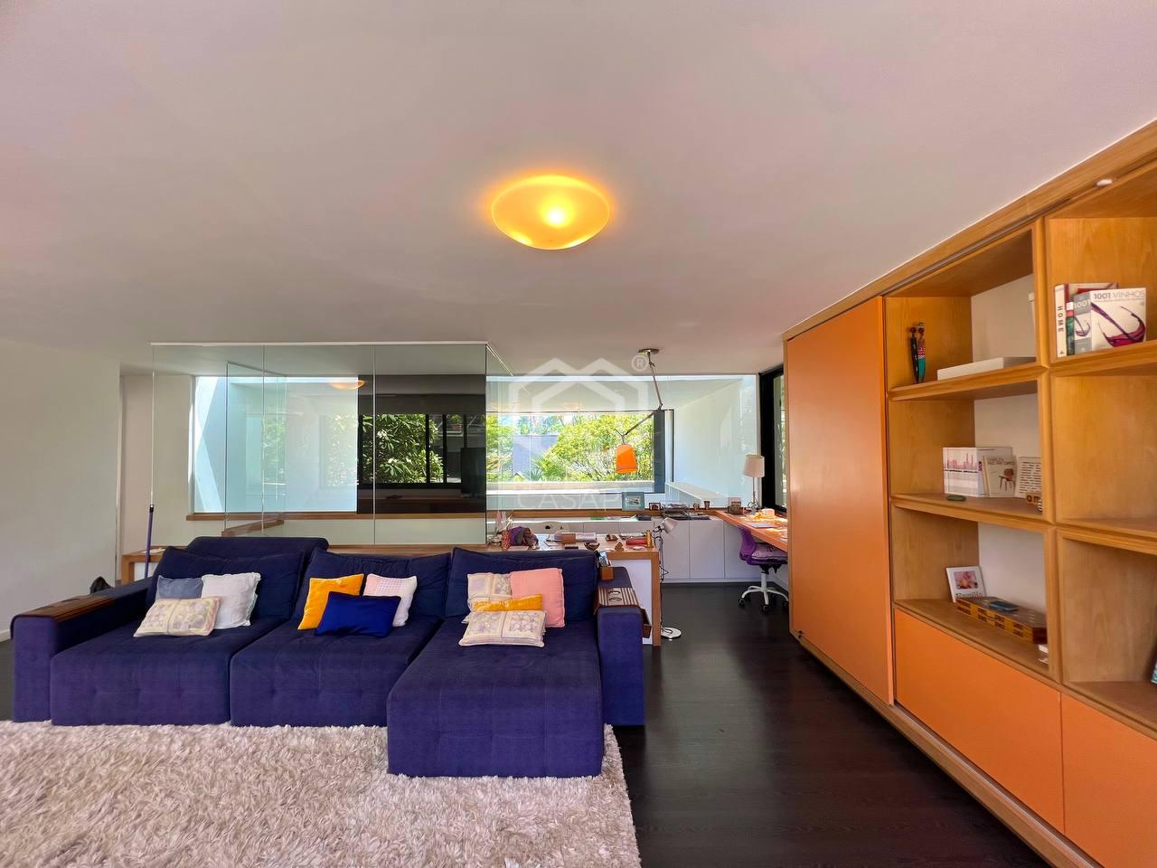 Casa linda no Alpha 2 - Reformada, &agrave; venda no cora&ccedil;&atilde;o de Alphaville Alameda Colômbia Barueri - 