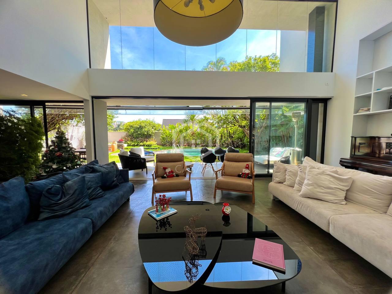 Casa linda no Alpha 2 - Reformada, &agrave; venda no cora&ccedil;&atilde;o de Alphaville Alameda Colômbia Barueri - 