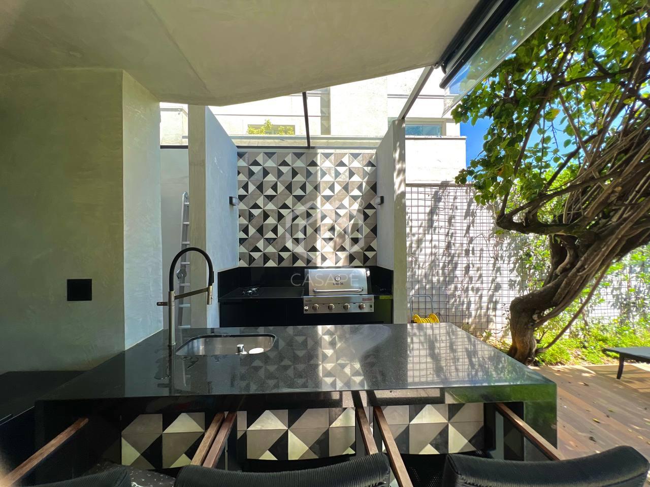 Casa linda no Alpha 2 - Reformada, &agrave; venda no cora&ccedil;&atilde;o de Alphaville Alameda Colômbia Barueri - 