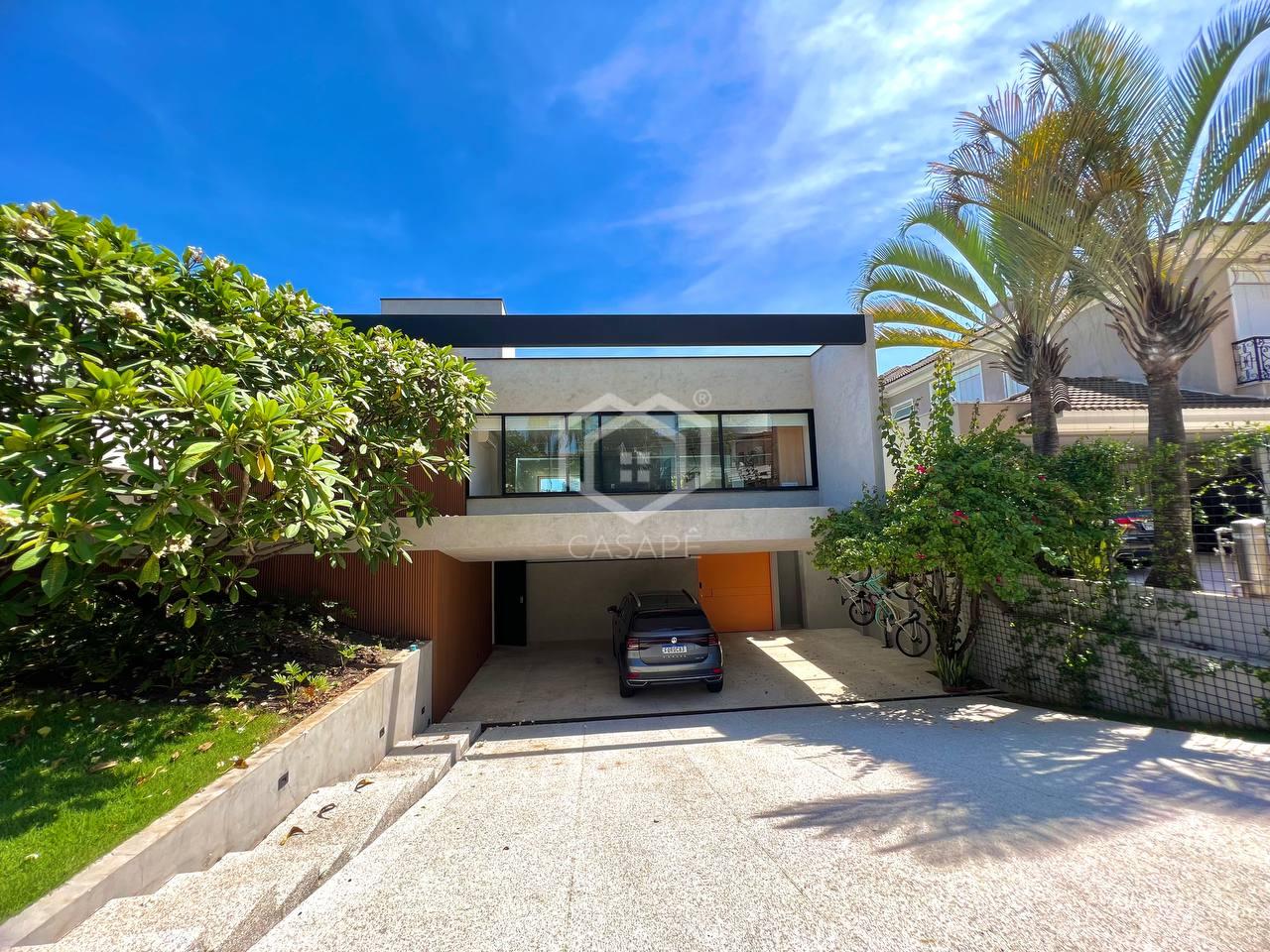 Casa linda no Alpha 2 - Reformada, &agrave; venda no cora&ccedil;&atilde;o de Alphaville Alameda Colômbia Barueri - 