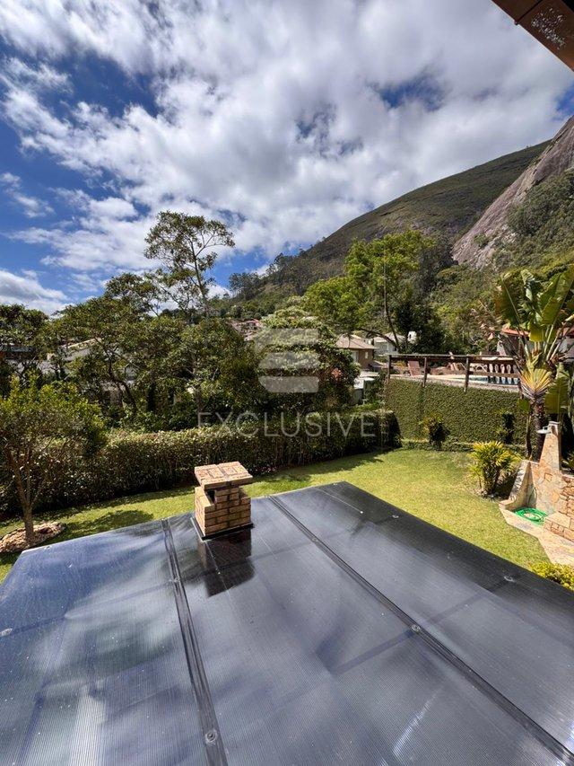 Casa com 3 dormitórios à venda, 207 m² por R$ 1.160.000- Vale dos Pinheiros- Nova Friburgo  Nova Friburgo - 