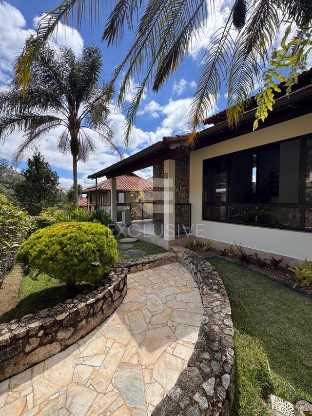 Casa com 3 dormitórios à venda, 207 m² por R$ 1.160.000- Vale dos Pinheiros- Nova Friburgo  Nova Friburgo - 