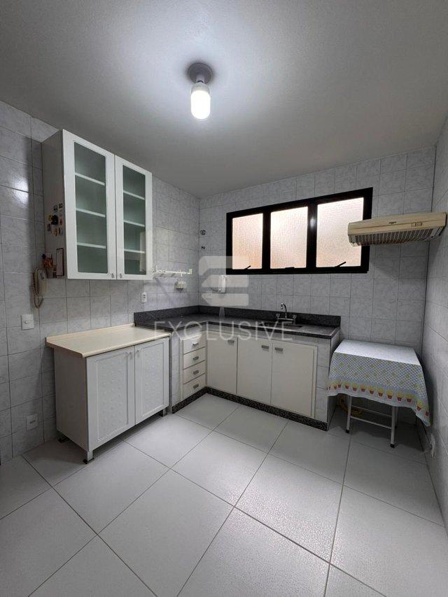 Casa com 3 dormitórios à venda, 207 m² por R$ 1.160.000- Vale dos Pinheiros- Nova Friburgo  Nova Friburgo - 