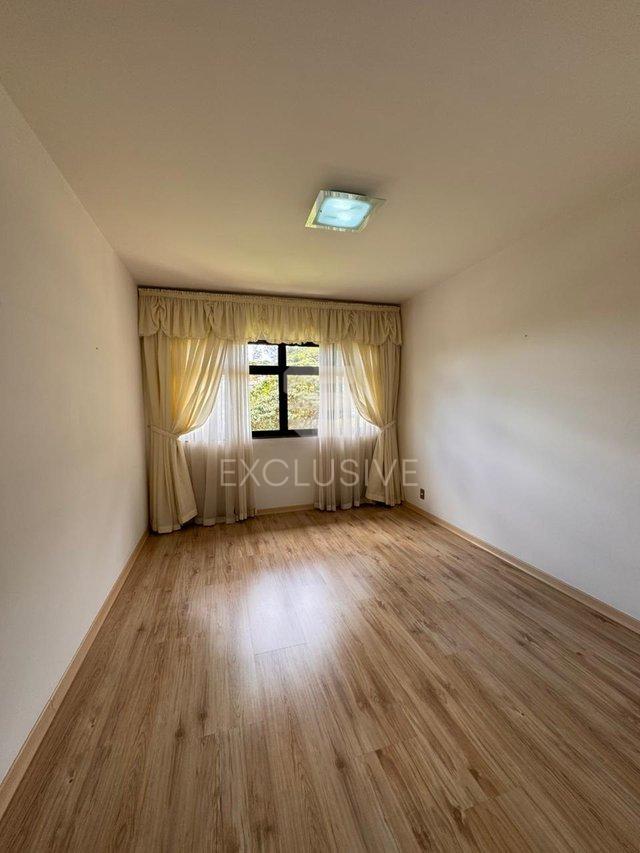 Casa com 3 dormitórios à venda, 207 m² por R$ 1.160.000- Vale dos Pinheiros- Nova Friburgo  Nova Friburgo - 