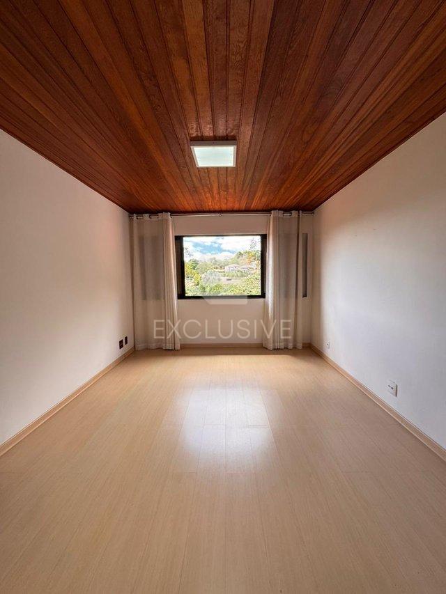 Casa com 3 dormitórios à venda, 207 m² por R$ 1.160.000- Vale dos Pinheiros- Nova Friburgo  Nova Friburgo - 