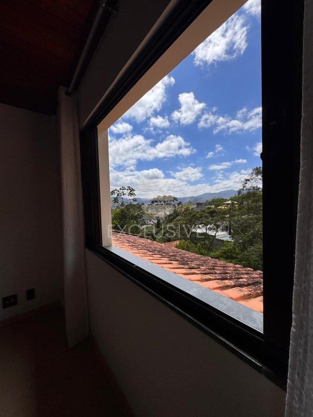 Casa com 3 dormitórios à venda, 207 m² por R$ 1.160.000- Vale dos Pinheiros- Nova Friburgo  Nova Friburgo - 