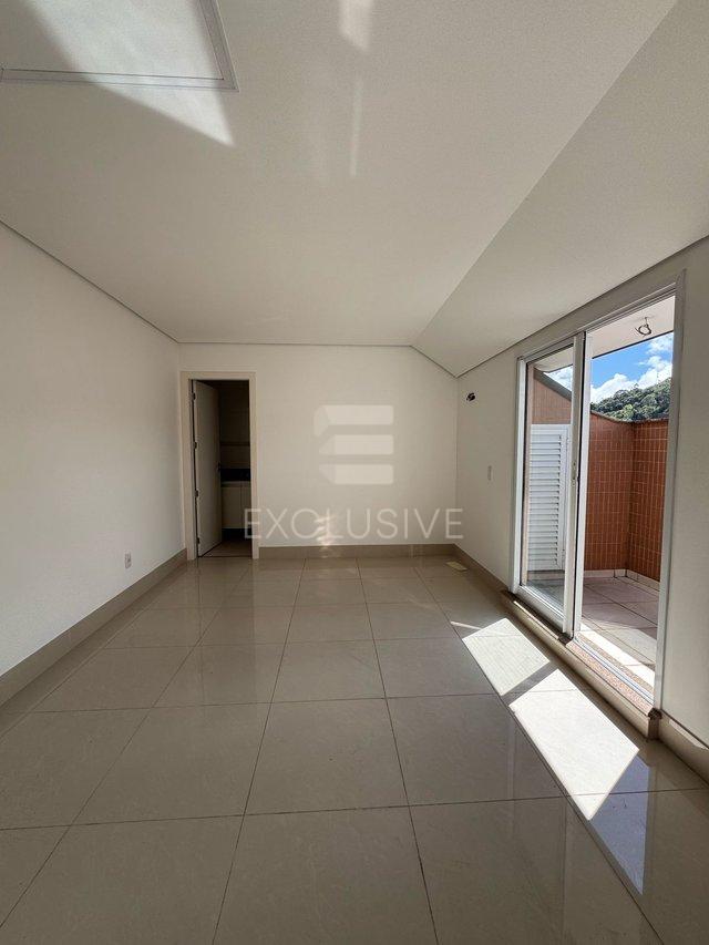 Apartamento Duplex com 2 dormitórios à venda,  por R$ 800.000 - Centro - Nova Friburgo - 
