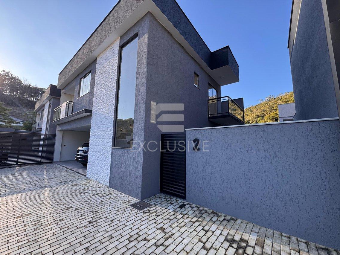 Casa com 3 dormitórios à venda, 156 m² por R$ 890.000 - Braunes - Nova Friburgo/RJ - Nova Friburgo - 
