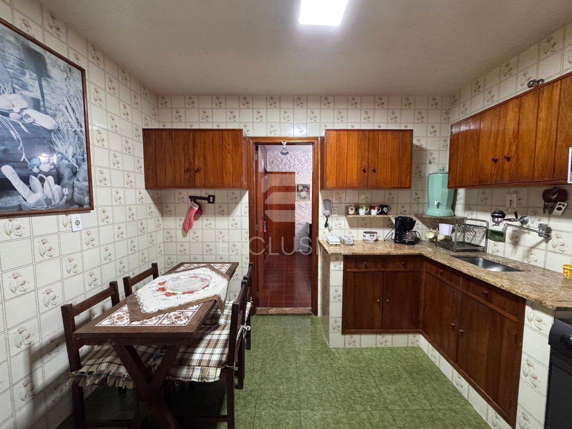 Casa com 3 dormitórios à venda, 258,40 m² por R$ 1.200.000 - Cônego - Nova Friburgo/RJ - Nova Friburgo - 