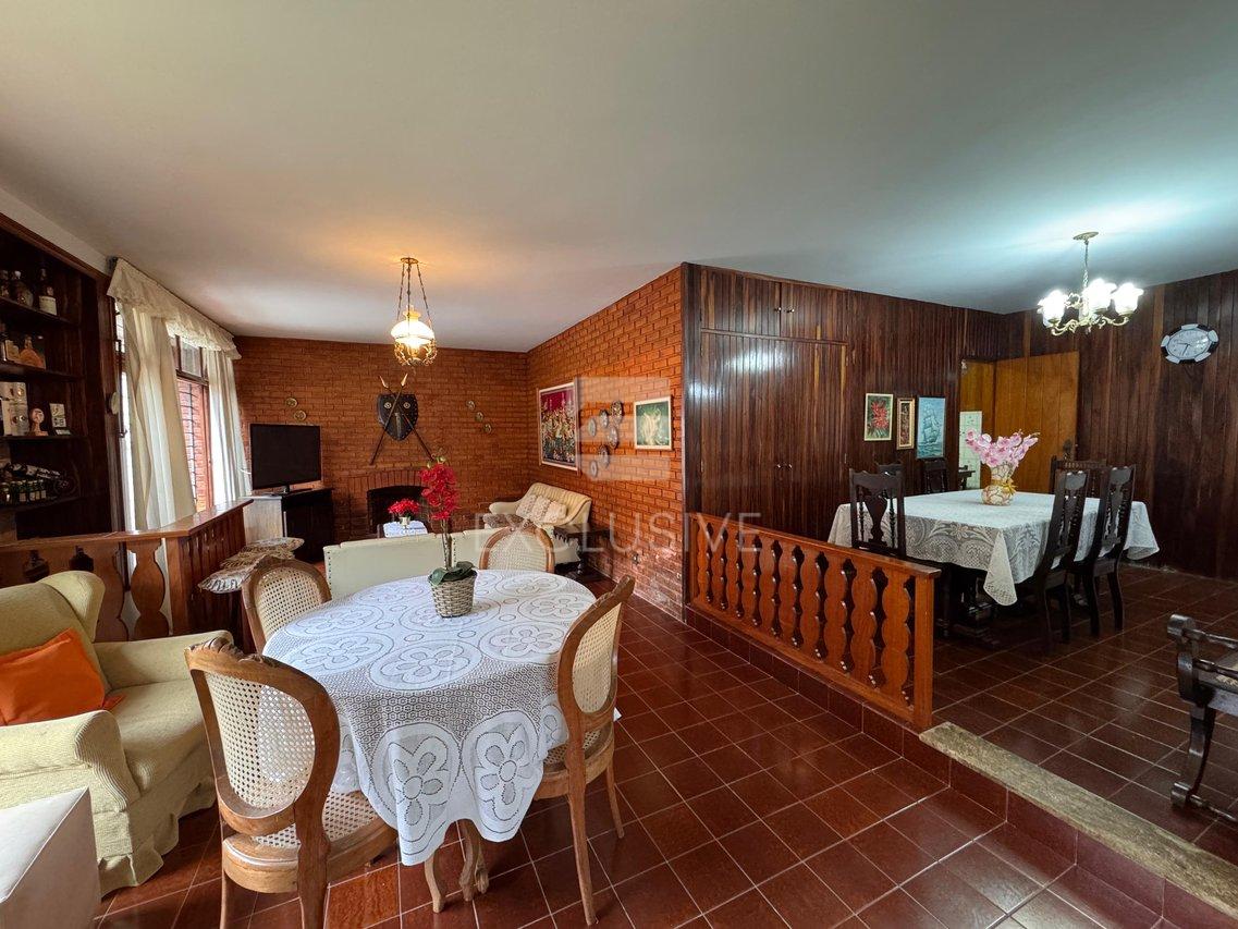 Casa com 3 dormitórios à venda, 258,40 m² por R$ 1.200.000 - Cônego - Nova Friburgo/RJ - Nova Friburgo - 