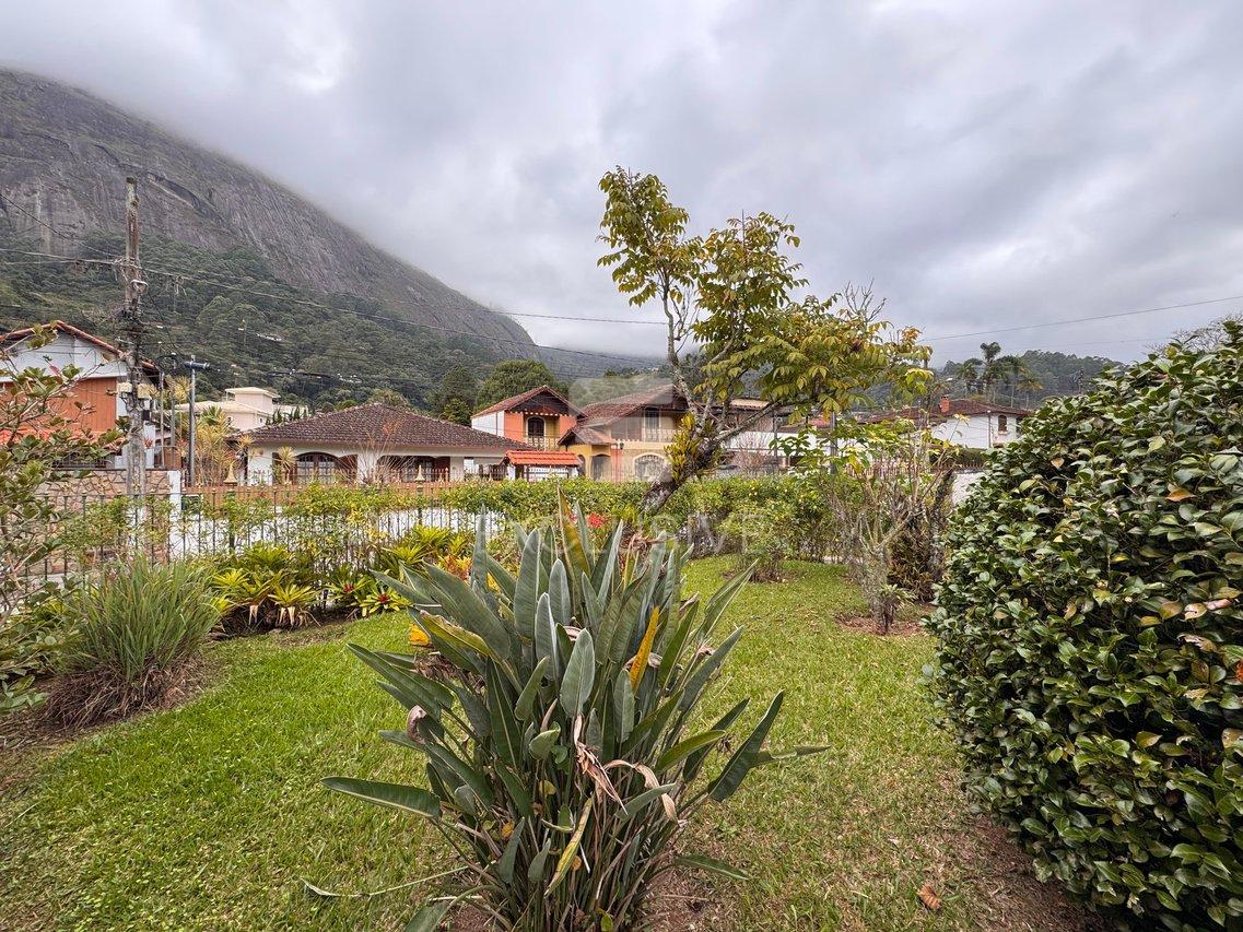 Casa com 3 dormitórios à venda, 258,40 m² por R$ 1.200.000 - Cônego - Nova Friburgo/RJ - Nova Friburgo - 