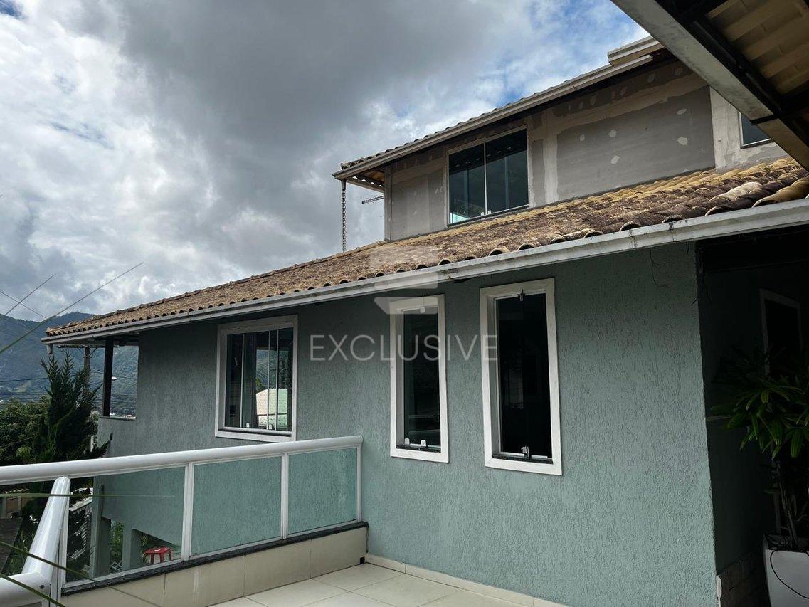 Excelente casa 3 quartos - R$520.000,00 - Sitio são Luiz - Nova Friburgo Rua Margarida Nova Friburgo - 