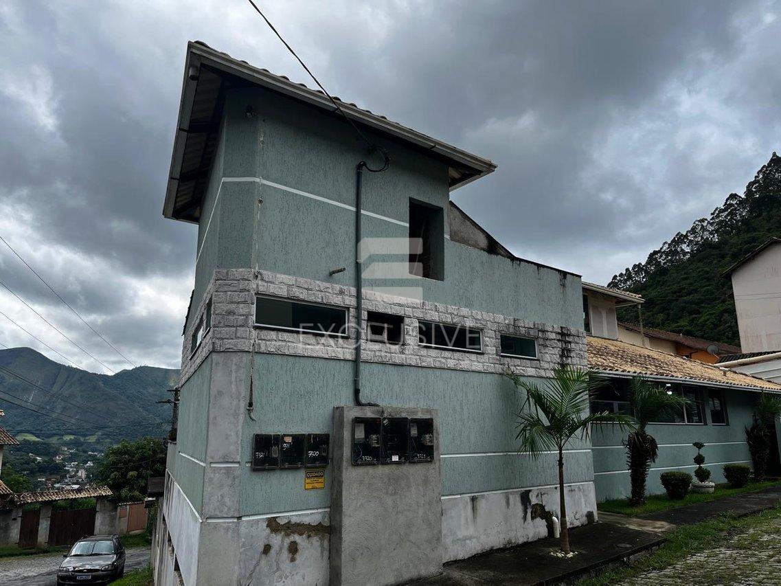 Excelente casa 3 quartos - R$520.000,00 - Sitio são Luiz - Nova Friburgo Rua Margarida Nova Friburgo - 