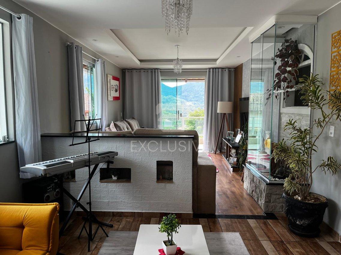 Excelente casa 3 quartos - R$520.000,00 - Sitio são Luiz - Nova Friburgo Rua Margarida Nova Friburgo - 