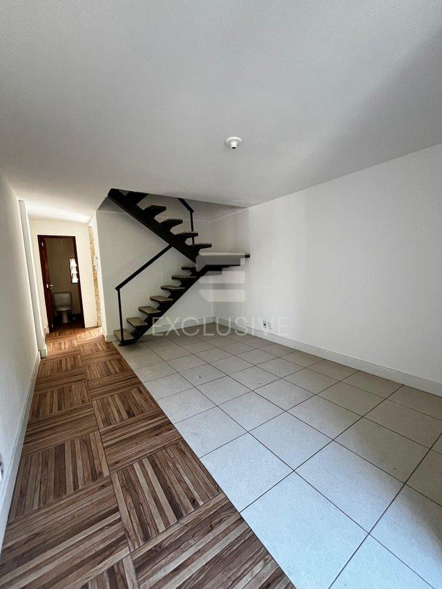 Casa com 2 dormitórios à venda, 70 m² por R$ 320.000,00 - Olaria - Nova Friburgo/RJ - Nova Friburgo - 