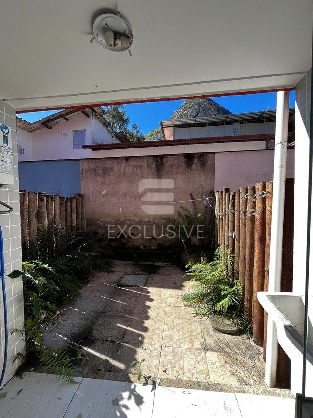 Casa com 2 dormitórios à venda, 70 m² por R$ 320.000,00 - Olaria - Nova Friburgo/RJ - Nova Friburgo - 