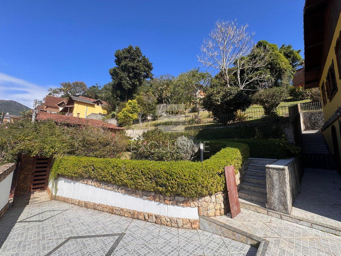 Casa com 4 dormitórios à venda, 445,8 m² por R$ 1.300.000, - Cônego - Nova Friburgo/RJ - Nova Friburgo - 