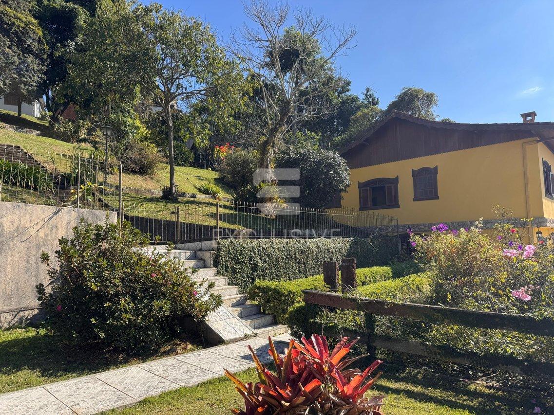 Casa com 4 dormitórios à venda, 445,8 m² por R$ 1.300.000, - Cônego - Nova Friburgo/RJ - Nova Friburgo - 