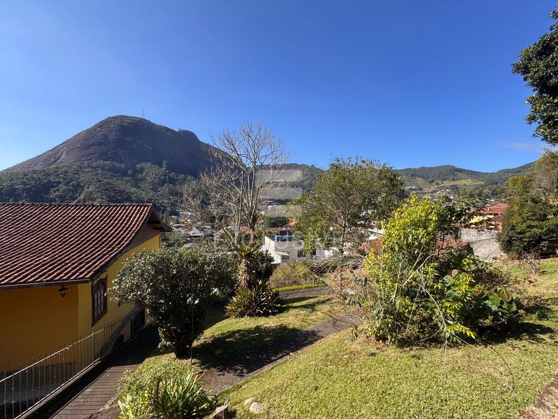 Casa com 4 dormitórios à venda, 445,8 m² por R$ 1.300.000, - Cônego - Nova Friburgo/RJ - Nova Friburgo - 